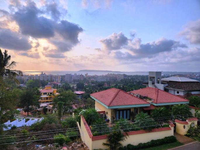 bungalow of ias ips officers in goa assets after on joining service | आयएएस, आयपीएस अधिकाऱ्यांचे गोव्यात बंगले! सेवेत रुजू होताच उभी राहते मालमत्ता bungalow of ias ips officers in goa assets after on joining service | आयएएस, आयपीएस अधिकाऱ्यांचे गोव्यात बंगले! सेवेत रुजू होताच उभी राहते मालमत्ता