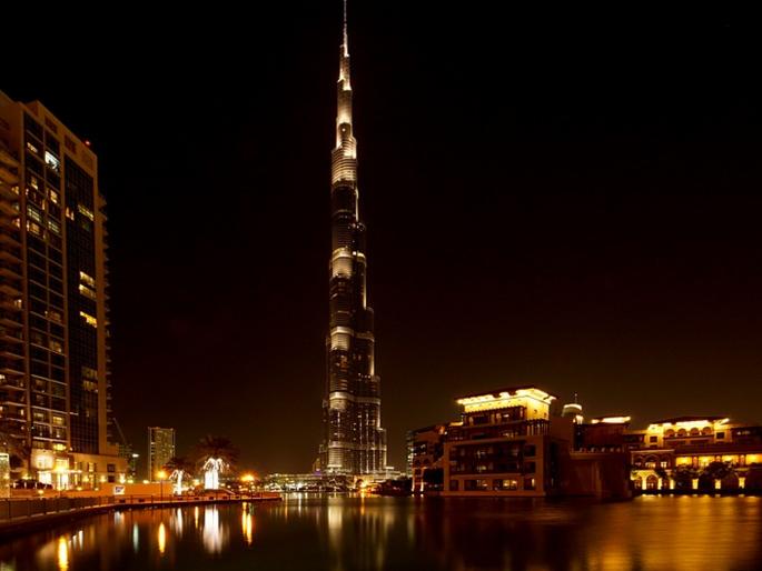 pakistani prank in dubai there is no flag on burj khalifa | पाकिस्तानीचा दुबईत ‘पोपट’, बुर्ज खलिफावर झेंडा नाहीच pakistani prank in dubai there is no flag on burj khalifa | पाकिस्तानीचा दुबईत ‘पोपट’, बुर्ज खलिफावर झेंडा नाहीच