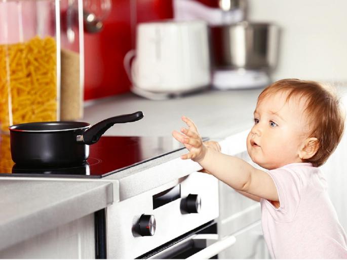 Adding to the concern of parents, the incidence of burns is higher in toddlers than in adults | पालकांची चिंता वाढवणारी बाब, मोठ्यांपेक्षा चिमुकल्यांमध्ये भाजण्याचे प्रमाण अधिक Adding to the concern of parents, the incidence of burns is higher in toddlers than in adults | पालकांची चिंता वाढवणारी बाब, मोठ्यांपेक्षा चिमुकल्यांमध्ये भाजण्याचे प्रमाण अधिक