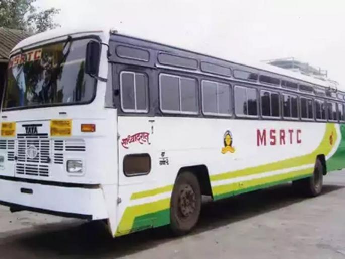 ST's interstate bus service resumes; Increased income | एसटीची आंतरराज्य बससेवा सुरू; वाढले उत्पन्न ST's interstate bus service resumes; Increased income | एसटीची आंतरराज्य बससेवा सुरू; वाढले उत्पन्न