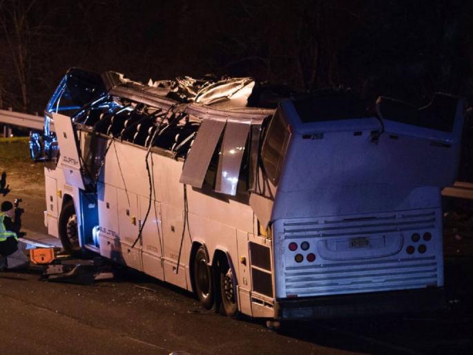 The travel company is also responsible for the accident; Proposal sent by Transport Department | अपघाताची जबाबदारी ट्रॅव्हल्स कंपनीवरही; परिवहन विभागाने पाठविला प्रस्ताव The travel company is also responsible for the accident; Proposal sent by Transport Department | अपघाताची जबाबदारी ट्रॅव्हल्स कंपनीवरही; परिवहन विभागाने पाठविला प्रस्ताव