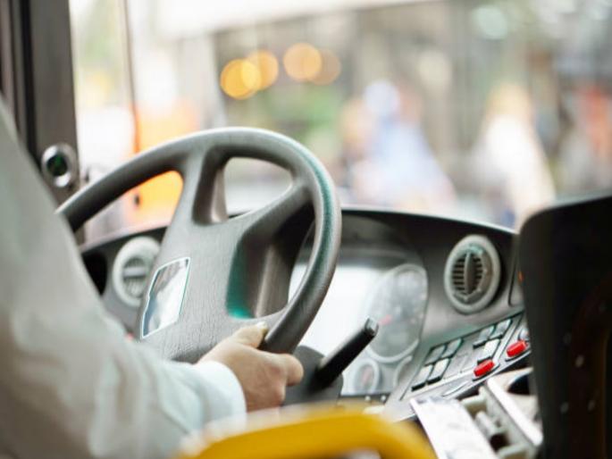 School bus driver commits obscene act with school girl twice | स्कुल बसच्या चालकाकडून २ वेळा शाळकरी मुलीशी अश्लील कृत्य School bus driver commits obscene act with school girl twice | स्कुल बसच्या चालकाकडून २ वेळा शाळकरी मुलीशी अश्लील कृत्य