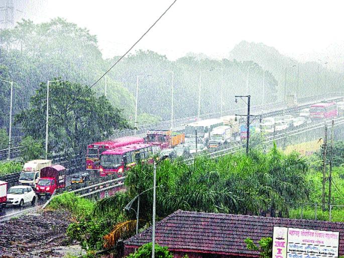 Due to the increase in the level of rivers in the district, the disaster management department is ready; Warning of citizens | कोकणातील नद्यांच्या पातळीत वाढ, आपत्ती व्यवस्थापन विभाग सज्ज; नागरिकांना सावधानतेचा इशारा