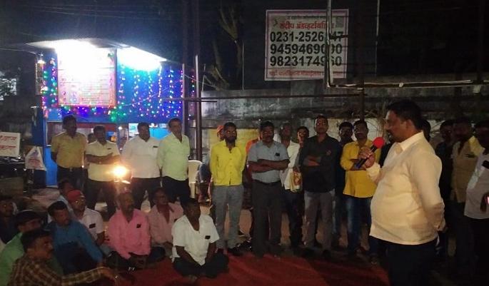 Strike of ST workers in Kolhapur postponed | कोल्हापुरातील एसटी कर्मचाऱ्यांचा संप स्थगित, पण... Strike of ST workers in Kolhapur postponed | कोल्हापुरातील एसटी कर्मचाऱ्यांचा संप स्थगित, पण...