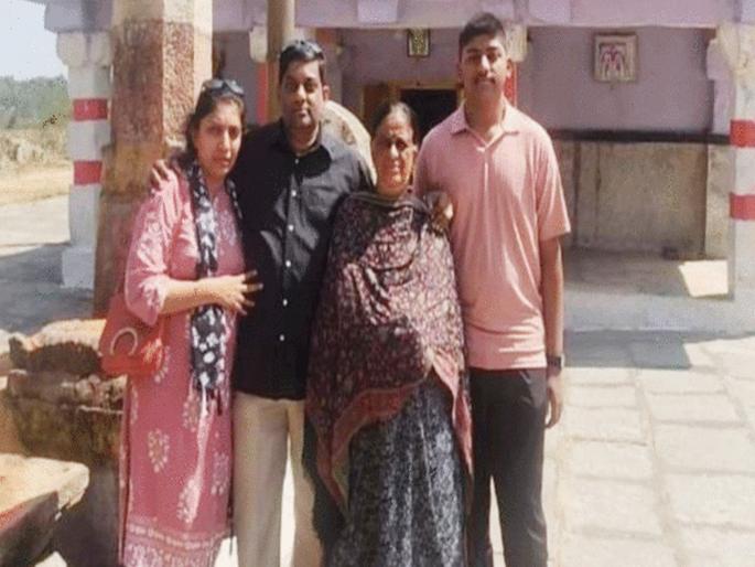 A family of four, a man, his mother, wife and son, were found dead in a Mysuru apartment | डिनरनंतर कुटुंब झोपी गेले अन् सकाळी इंजिनिअरच्या घरी चौघांचा मृतदेह सापडला A family of four, a man, his mother, wife and son, were found dead in a Mysuru apartment | डिनरनंतर कुटुंब झोपी गेले अन् सकाळी इंजिनिअरच्या घरी चौघांचा मृतदेह सापडला