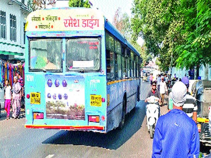 Pune's choice for shortcut is coming in the opposite direction. | शॉर्टकटसाठी पुणेकरांची पसंती ‘उलटे’ येण्याला.. Pune's choice for shortcut is coming in the opposite direction. | शॉर्टकटसाठी पुणेकरांची पसंती ‘उलटे’ येण्याला..
