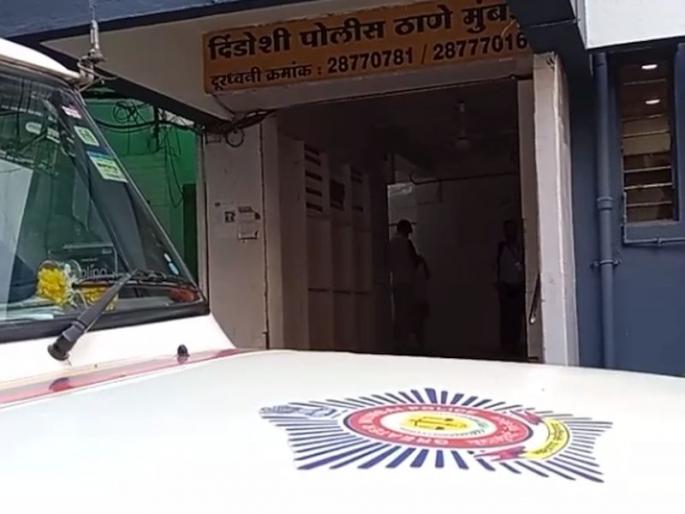 Dindoshi police handcuffed the accused who stole cars and sold them in other states | गाड्यांची चोरी करुन इतर राज्यात विक्री करणाऱ्या आरोपींना दिंडोशी पोलिसांनी ठोकल्या बेड्या Dindoshi police handcuffed the accused who stole cars and sold them in other states | गाड्यांची चोरी करुन इतर राज्यात विक्री करणाऱ्या आरोपींना दिंडोशी पोलिसांनी ठोकल्या बेड्या