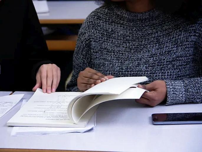 An incident has taken place in Rajasthan where a teacher harrasment a class 12 student. | शिक्षकाने प्रॅक्टिकलमध्ये चांगले गुण देण्याचे आश्वासन दिलं; विद्यार्थीवर दबाव टाकला अन्.... An incident has taken place in Rajasthan where a teacher harrasment a class 12 student. | शिक्षकाने प्रॅक्टिकलमध्ये चांगले गुण देण्याचे आश्वासन दिलं; विद्यार्थीवर दबाव टाकला अन्....