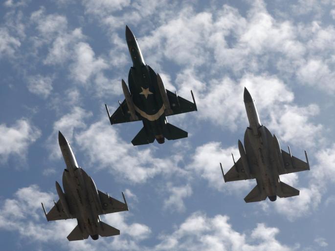 Pakistan Air Force started bombing in Panjshir to help Taliban: Reports | Afghanistan: पंजशीर युद्धात पाकिस्तानची थेट उडी; हवाई दलाकडून जोरदार बॉम्बफेक सुरु Pakistan Air Force started bombing in Panjshir to help Taliban: Reports | Afghanistan: पंजशीर युद्धात पाकिस्तानची थेट उडी; हवाई दलाकडून जोरदार बॉम्बफेक सुरु