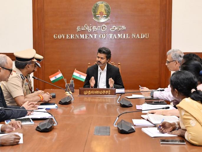 'Beginning of a new era in Tamil Nadu'; Vijay's bold decision | 'तामिळनाडूत नव्या युगाचा आरंभ'; विजय यांच्याकडून धडाकेबाज निर्णय; तरुण कीर्तनांनी वेधले लक्ष 'Beginning of a new era in Tamil Nadu'; Vijay's bold decision | 'तामिळनाडूत नव्या युगाचा आरंभ'; विजय यांच्याकडून धडाकेबाज निर्णय; तरुण कीर्तनांनी वेधले लक्ष
