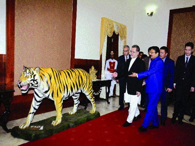 India should help Afghanistan in redeployment: News Network | अफगाणिस्तान पुनर्उभारणीत भारताने मदत करावी लोकमत न्यूज नेटवर्क India should help Afghanistan in redeployment: News Network | अफगाणिस्तान पुनर्उभारणीत भारताने मदत करावी लोकमत न्यूज नेटवर्क