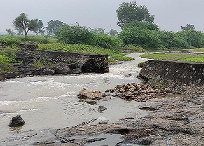 The future of the broken hostages | फुटलेल्या बंधाऱ्यांचे भवितव्य अधांतरी The future of the broken hostages | फुटलेल्या बंधाऱ्यांचे भवितव्य अधांतरी