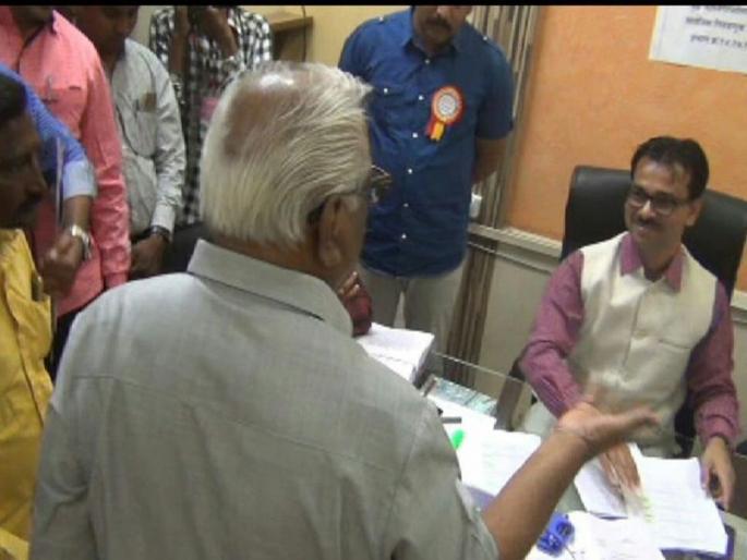 Shashi's expectations for MLAs | आमदारांची ‘शिट्टी’ची अपेक्षा ठरली फोल Shashi's expectations for MLAs | आमदारांची ‘शिट्टी’ची अपेक्षा ठरली फोल