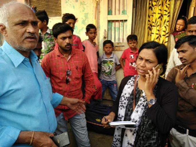 The robbery of the villagers in the name of chemist medicine | बुद्धिवर्धक औषधाच्या नावाने ग्रामस्थांची लूट 