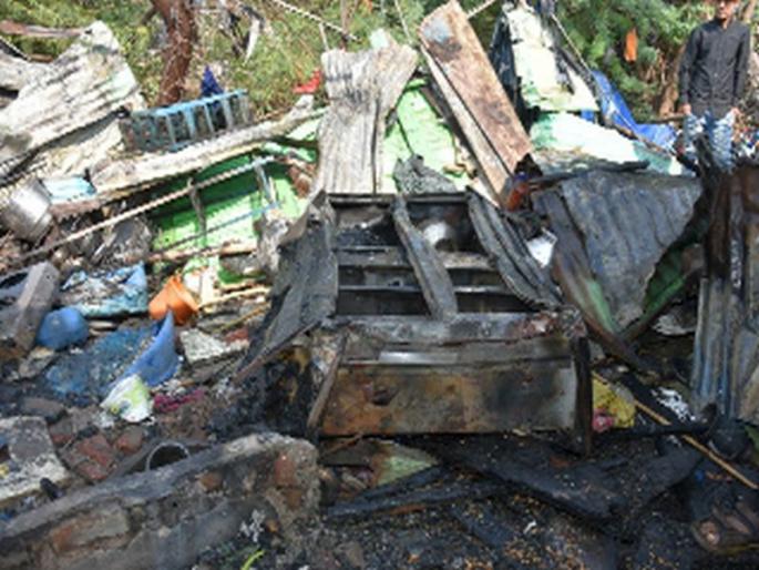 Fire in the Fire | आगीत संसारोपयोगी साहित्य खाक Fire in the Fire | आगीत संसारोपयोगी साहित्य खाक