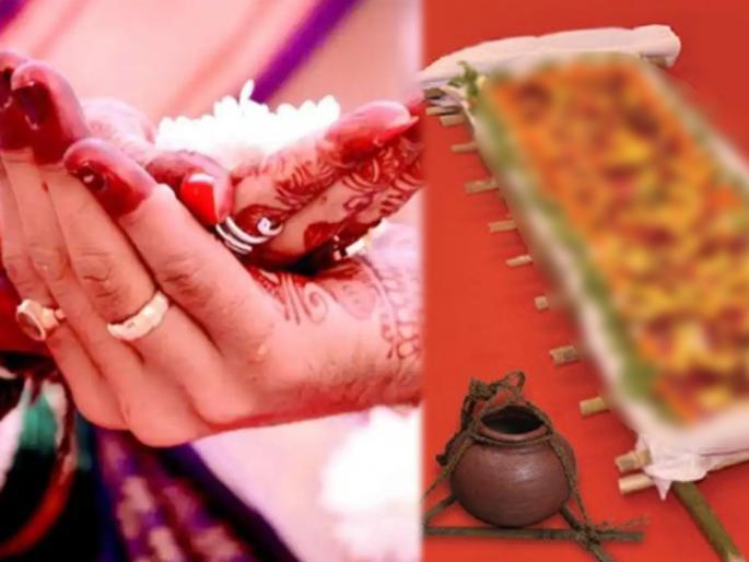 Coronavirus: son marriage in front of mother dead body in telangana | Coronavirus: आईच्या मृतदेहासमोरच मुलानं नवरीच्या गळ्यात हार घातला; हा क्षण पाहून संपूर्ण गाव हळहळला Coronavirus: son marriage in front of mother dead body in telangana | Coronavirus: आईच्या मृतदेहासमोरच मुलानं नवरीच्या गळ्यात हार घातला; हा क्षण पाहून संपूर्ण गाव हळहळला