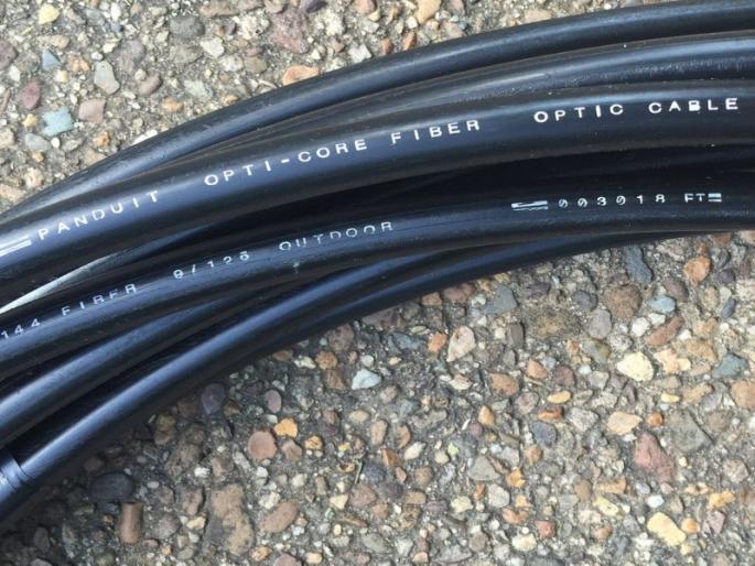 Pune: 30 crores hit by cable and event companies | पुणे : केबल, इव्हेंट कंपन्यांमुळे ३० कोटींचा फटका