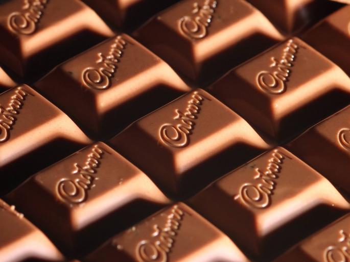 Cadbury Chocolate Desserts Recalled Across UK Over Listeria Fears know details health department | Cadbury Chocolate : 'लिस्टेरिया' आजाराची भीती, युकेमधून कॅडबरी चॉकलेट डेझर्ट परत मागवली Cadbury Chocolate Desserts Recalled Across UK Over Listeria Fears know details health department | Cadbury Chocolate : 'लिस्टेरिया' आजाराची भीती, युकेमधून कॅडबरी चॉकलेट डेझर्ट परत मागवली