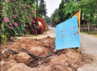 An underground cable project is a fever in the head of a citizen | भूमिगत केबल प्रकल्प म्हणजे नागरिकांच्या डोक्याला ताप An underground cable project is a fever in the head of a citizen | भूमिगत केबल प्रकल्प म्हणजे नागरिकांच्या डोक्याला ताप