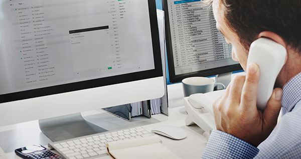 Nagpur: Selling the dream is booming | Nagpur: स्वप्न विकण्याचा गोरखधंदा जोरात Nagpur: Selling the dream is booming | Nagpur: स्वप्न विकण्याचा गोरखधंदा जोरात