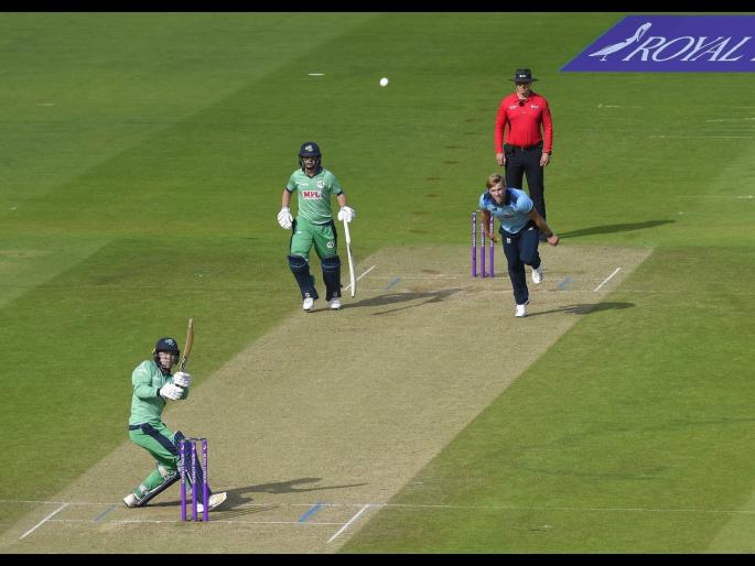 CURTIS CAMPHER became a fifth player to Scoring 50+ runs in both their first two ODIs, both being in away matches  | England vs Ireland 2nd ODI: आयर्लंडच्या 21 वर्षीय कर्टीस कॅम्फरनं पटकावलं दिग्गजांच्या पंक्तित स्थान!