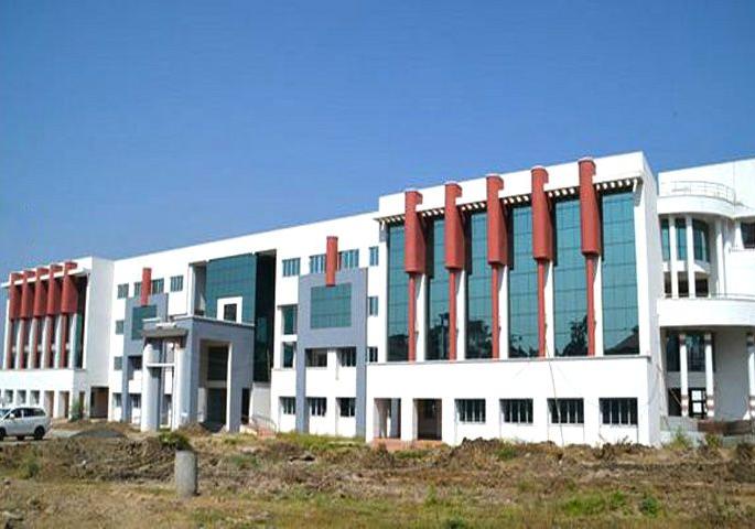 Exams due to lack of practical education; College of Fire Engineering | प्रायोगिक शिक्षणाअभावीच झाल्या परीक्षा; फायर इंजिनिअरिंग कॉलेज Exams due to lack of practical education; College of Fire Engineering | प्रायोगिक शिक्षणाअभावीच झाल्या परीक्षा; फायर इंजिनिअरिंग कॉलेज