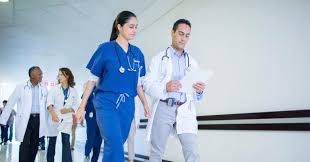 coronavirus: Doctors Are Writing Their Wills all over the world. | coronavirus : जगभरात डॉक्टर आपली मृत्यूपत्रं का करताहेत? coronavirus: Doctors Are Writing Their Wills all over the world. | coronavirus : जगभरात डॉक्टर आपली मृत्यूपत्रं का करताहेत?