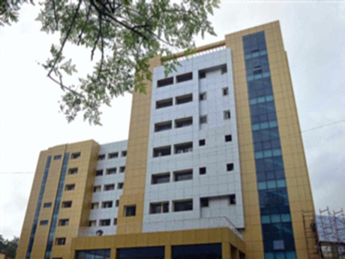 Violation of rules in hospitals in Navi Mumbai | नवी मुंबईतील रुग्णालयांत नियमांचे उल्लंघन Violation of rules in hospitals in Navi Mumbai | नवी मुंबईतील रुग्णालयांत नियमांचे उल्लंघन