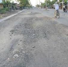 Can not find a canal road transfer! | कॅनॉल रोडच्या हस्तांतरणासाठी मुहूर्त सापडेना! Can not find a canal road transfer! | कॅनॉल रोडच्या हस्तांतरणासाठी मुहूर्त सापडेना!