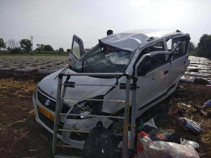 car accident 1 killed, six injured | चारचाकी पलटी होऊन एक ठार, सहा जखमी