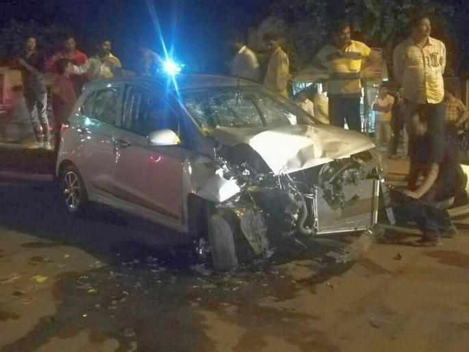 The drunk driver fired five people, citizens gave the chopper to chop | मद्यधुंद कारचालकाने पाच जणांना उडविले, नागरिकांनी दिला कारचालकास चोप