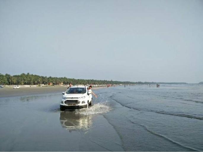 Action for driving on the beach, Raigad Police Tambi | समुद्र किनारी वाहन चालविल्यास कारवाई, रायगड पोलिसांची तंबी Action for driving on the beach, Raigad Police Tambi | समुद्र किनारी वाहन चालविल्यास कारवाई, रायगड पोलिसांची तंबी