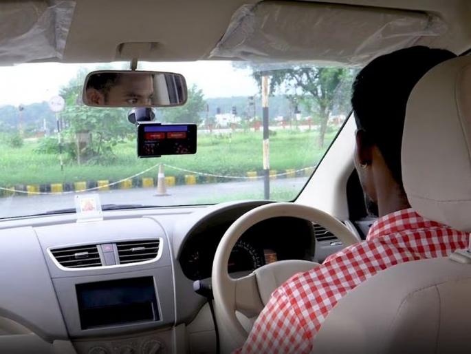 Why is the car steering on the right side in India? Few people know the real reason | Traffic: भारतात कारचं स्टियरिंग उजव्या बाजूलाच का असतं? फारच कमी जणांना माहिती आहे खरं कारण Why is the car steering on the right side in India? Few people know the real reason | Traffic: भारतात कारचं स्टियरिंग उजव्या बाजूलाच का असतं? फारच कमी जणांना माहिती आहे खरं कारण