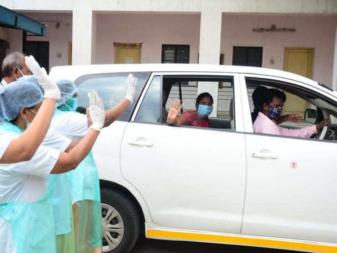 Amravati district administration has finally succeeded in finding the address of the woman who was trapped in the district hospital | अखेर ‘त्या’ मूकबधिर महिलेचा पत्ता शोधण्यात यश Amravati district administration has finally succeeded in finding the address of the woman who was trapped in the district hospital | अखेर ‘त्या’ मूकबधिर महिलेचा पत्ता शोधण्यात यश