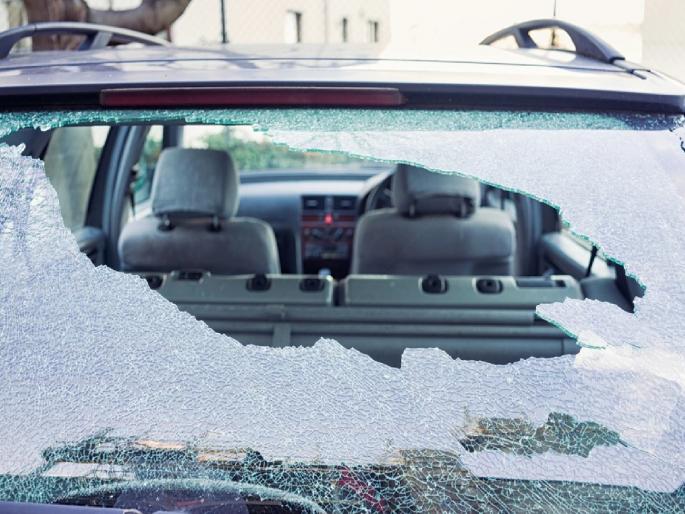 Car windows smashed on suspicion after drone rumours; Villagers stayed up all night for fear of theft | ड्रोनच्या अफवेनंतर संशयावरून कारच्या काचा फोडल्या; चोरीच्या भीतीने ग्रामस्थ रात्रभर जागी Car windows smashed on suspicion after drone rumours; Villagers stayed up all night for fear of theft | ड्रोनच्या अफवेनंतर संशयावरून कारच्या काचा फोडल्या; चोरीच्या भीतीने ग्रामस्थ रात्रभर जागी