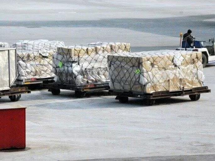 The state will benefit if cargo transport is carried out from Navi Mumbai; It will help in overcoming traffic congestion | कार्गो वाहतूक नवी मुंबईहून झाल्यास राज्याला फायदा; वाहतूककोंडीवर मात करण्यास होणार मदत The state will benefit if cargo transport is carried out from Navi Mumbai; It will help in overcoming traffic congestion | कार्गो वाहतूक नवी मुंबईहून झाल्यास राज्याला फायदा; वाहतूककोंडीवर मात करण्यास होणार मदत