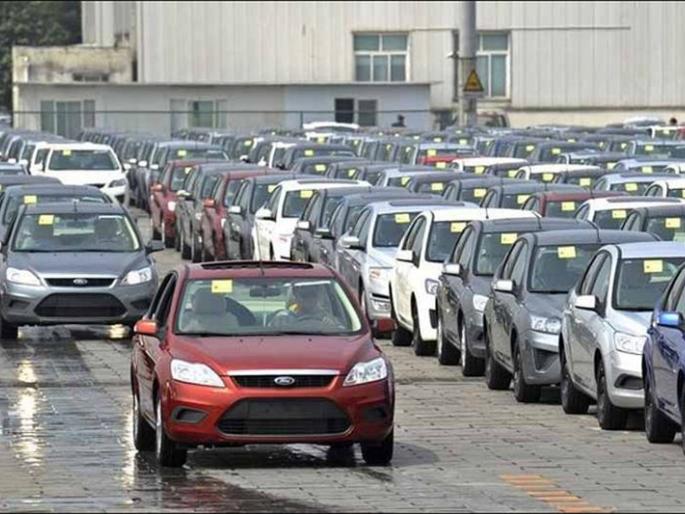 Waiting six months for car delivery; Old car market flourishes! | चारचाकीचे वेटिंग सहा महिन्यांवर; जुन्या गाड्यांचा बाजार फुलला! Waiting six months for car delivery; Old car market flourishes! | चारचाकीचे वेटिंग सहा महिन्यांवर; जुन्या गाड्यांचा बाजार फुलला!