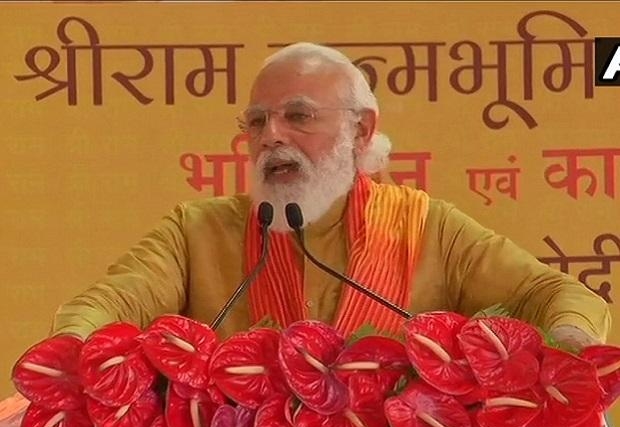 Shiv Sena's anger over temple subscription of ram mandir, sanjay raut on bjp | रामाच्या आड 2024 च्या निवडणुकीचा प्रचार; मंदिर वर्गणीवरुन शिवसेनेचा संताप Shiv Sena's anger over temple subscription of ram mandir, sanjay raut on bjp | रामाच्या आड 2024 च्या निवडणुकीचा प्रचार; मंदिर वर्गणीवरुन शिवसेनेचा संताप