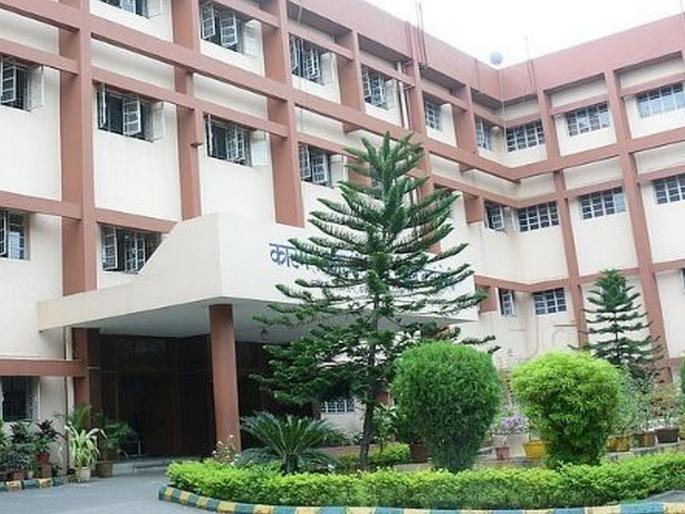 convent school in kalamboli asks students not to use bindi | कळंबोली येथील शाळेत गंध, टिकलीस मनाई convent school in kalamboli asks students not to use bindi | कळंबोली येथील शाळेत गंध, टिकलीस मनाई