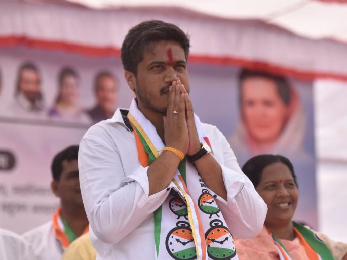 Rohit Pawar did business in Karjat-Jamkhed without socializing, says ram shinde | 'रोहित पवारांनी कर्जत-जामखेडमध्ये समाजकारण नाही, धंदा केलाय' Rohit Pawar did business in Karjat-Jamkhed without socializing, says ram shinde | 'रोहित पवारांनी कर्जत-जामखेडमध्ये समाजकारण नाही, धंदा केलाय'