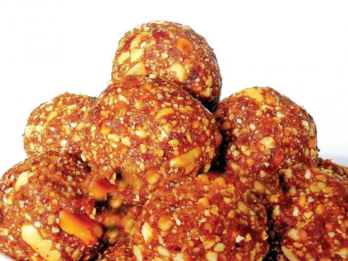 Recipe of carrot or gajar gulkand balls | गाजर गुलकंद बॉल्स... खाण्यासाठी मस्त झटपट होतील फस्त! Recipe of carrot or gajar gulkand balls | गाजर गुलकंद बॉल्स... खाण्यासाठी मस्त झटपट होतील फस्त!