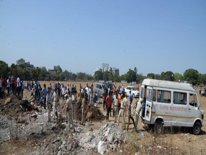 Only two and a half thousand murdered by a friend | फक्त अडीच हजारांसाठी मित्रानेच केला खून : पिंपरीतील एचए मैदानातील खुनाचा उलगडा Only two and a half thousand murdered by a friend | फक्त अडीच हजारांसाठी मित्रानेच केला खून : पिंपरीतील एचए मैदानातील खुनाचा उलगडा