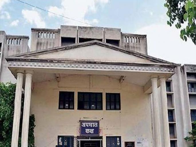 Akola GMC : OPD management only on trainee doctors! | शिकाऊ डॉक्टरांवरच ‘ओपीडी’चा कारभार! Akola GMC : OPD management only on trainee doctors! | शिकाऊ डॉक्टरांवरच ‘ओपीडी’चा कारभार!