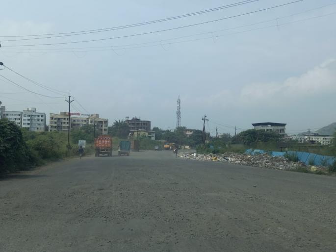 Dust pollution is more than firecrackers pollution in Bhiwandi, citizens are shocked | भिवंडीत फटाक्यांच्या प्रदूषणापेक्षाही धुळीचे प्रदूषण जास्त, नागरिक हैराण Dust pollution is more than firecrackers pollution in Bhiwandi, citizens are shocked | भिवंडीत फटाक्यांच्या प्रदूषणापेक्षाही धुळीचे प्रदूषण जास्त, नागरिक हैराण