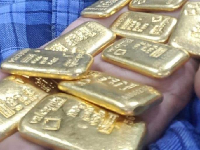 Saina's biscuits worth Rs 9 lakh seized, action taken in Devagiri Express | ९ लाख रुपयांची साेन्याची बिस्किटे जप्त, देवगिरी एक्सप्रेमध्ये कारवाई Saina's biscuits worth Rs 9 lakh seized, action taken in Devagiri Express | ९ लाख रुपयांची साेन्याची बिस्किटे जप्त, देवगिरी एक्सप्रेमध्ये कारवाई