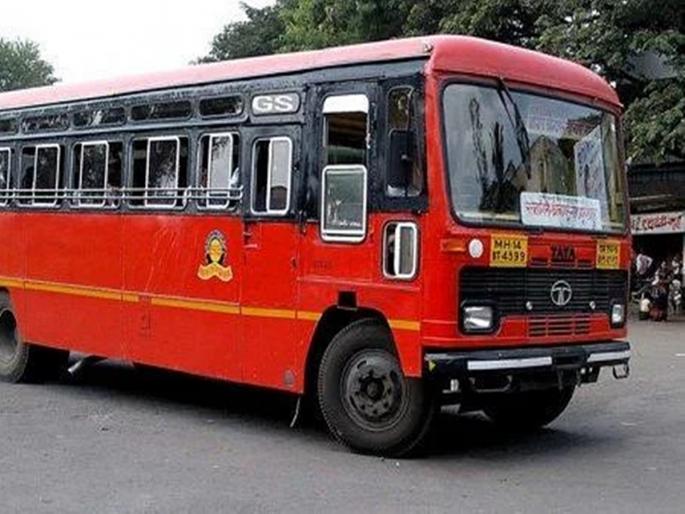 The bus driver was beaten up for giving an additional ticket of ten rupees, the boy reached the square | दहा रुपयांचे वाढीव तिकीट दिल्याने बस वाहकास मारहाण, मुलाने चौकात गाठले The bus driver was beaten up for giving an additional ticket of ten rupees, the boy reached the square | दहा रुपयांचे वाढीव तिकीट दिल्याने बस वाहकास मारहाण, मुलाने चौकात गाठले
