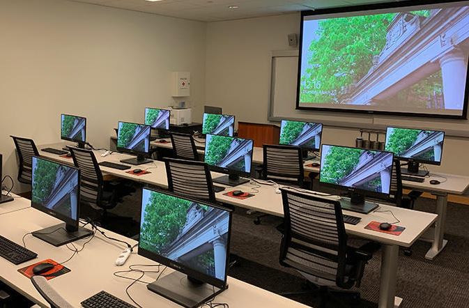 The problem of distant exam centers will be solved; Computer labs across the state | दूर असणाऱ्या परीक्षा केंद्रांचा प्रश्न सुटणार; राज्यभरात काॅम्प्युटर लॅब The problem of distant exam centers will be solved; Computer labs across the state | दूर असणाऱ्या परीक्षा केंद्रांचा प्रश्न सुटणार; राज्यभरात काॅम्प्युटर लॅब