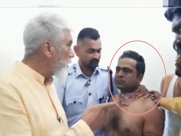 Minister Dada Bhuse's brave arrow, the robber was caught and handed over to the police in malegaon nashik | महागात पडेल... मंत्री दादा भुसेंचा धाडसी बाणा, दरोडेखोराला पकडून केले पोलिसांच्या स्वाधीन Minister Dada Bhuse's brave arrow, the robber was caught and handed over to the police in malegaon nashik | महागात पडेल... मंत्री दादा भुसेंचा धाडसी बाणा, दरोडेखोराला पकडून केले पोलिसांच्या स्वाधीन