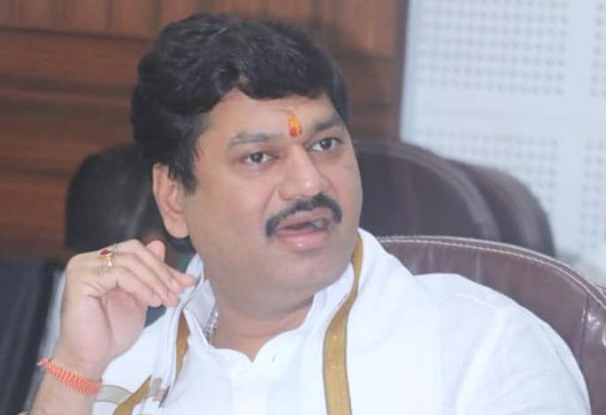 Minister Dhananjay Munde's Facebook page hacked, request to FB and complaint to cyber | मंत्री धनंजय मुंडेंचं फेसबुक पेज हॅक, FB ला विनंती अन् सायबरकडे तक्रार Minister Dhananjay Munde's Facebook page hacked, request to FB and complaint to cyber | मंत्री धनंजय मुंडेंचं फेसबुक पेज हॅक, FB ला विनंती अन् सायबरकडे तक्रार