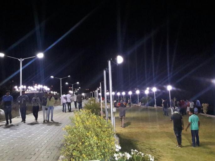 In Nashik's Godapark, Koyta turned a knife and the two gangsters were handcuffed! | गोदापार्कमध्ये कोयता, चाकू फिरवला अन् दोघा गुंडांच्या हाती बेड्या पडल्या! In Nashik's Godapark, Koyta turned a knife and the two gangsters were handcuffed! | गोदापार्कमध्ये कोयता, चाकू फिरवला अन् दोघा गुंडांच्या हाती बेड्या पडल्या!